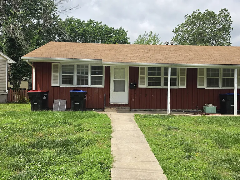 812 N College Ave #A — Photo 1