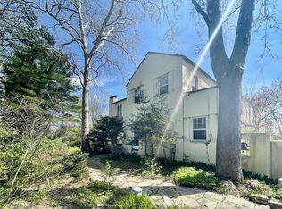 36 Upper Ladue Rd, Saint Louis, MO 63124