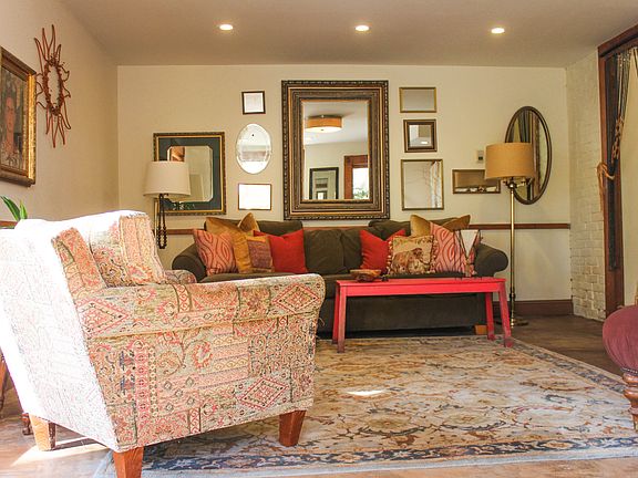 5th image of 670 Boulevard Se #1