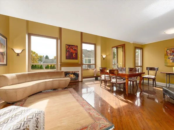 3649 Brahms Ave, Vancouver, BC V5S 4G9