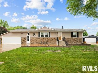 1005 17th St, Port Byron, IL