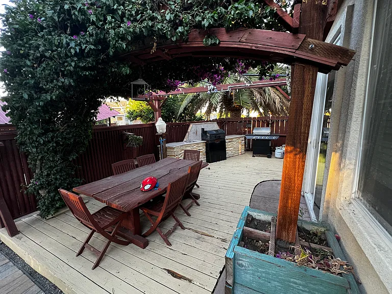 40 Curtis Ct — Photo 16