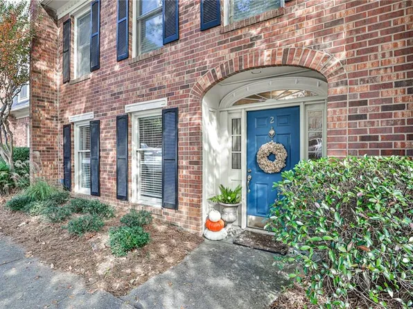 2 Pendleton Pl NE, Atlanta, GA 30342
