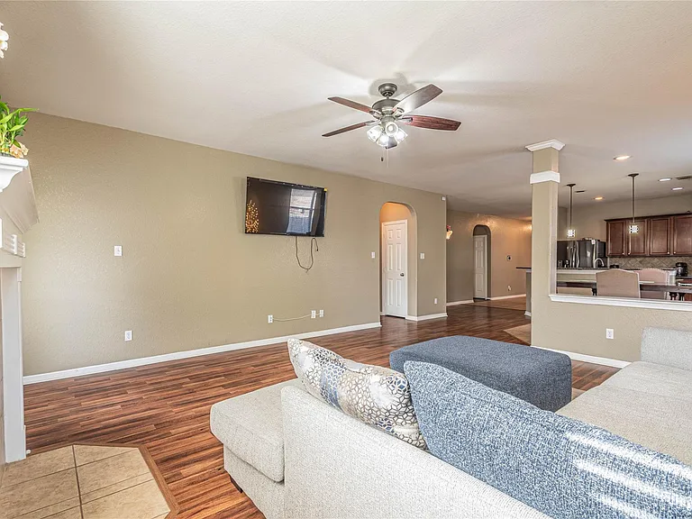 307 Autumn Creek Ln — Photo 7