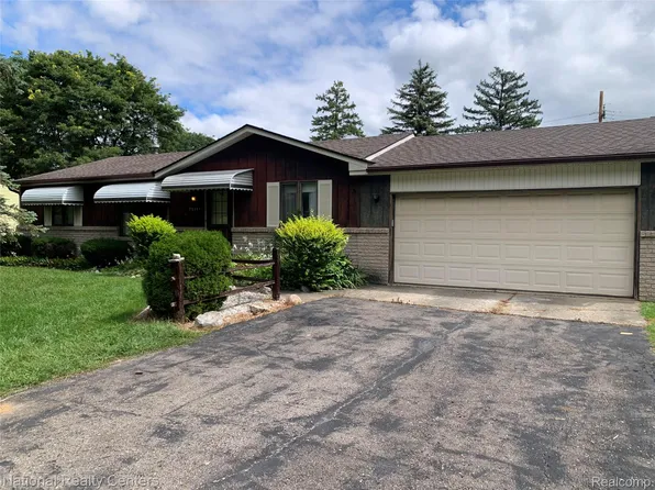 23334 Meadowbrook Rd, Novi, MI 48375