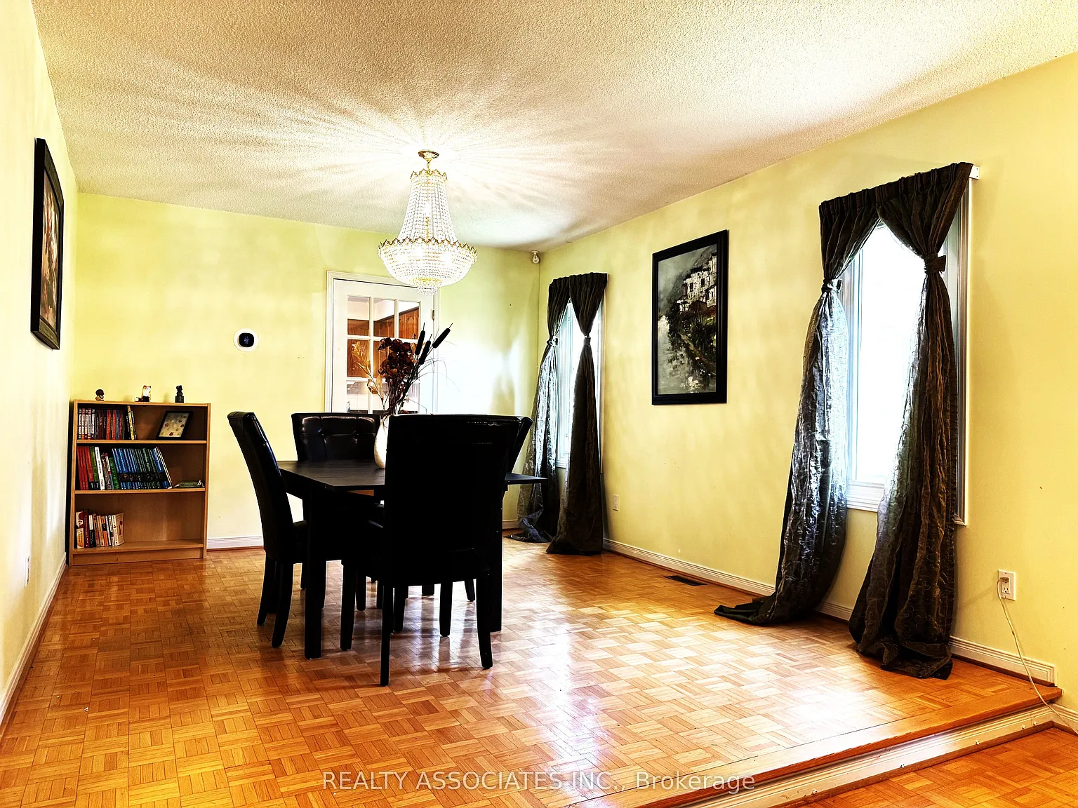 4 bed, $4,700 — Photo 4