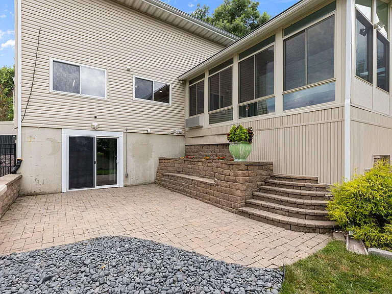 701 Oak Run Ln — Photo 41