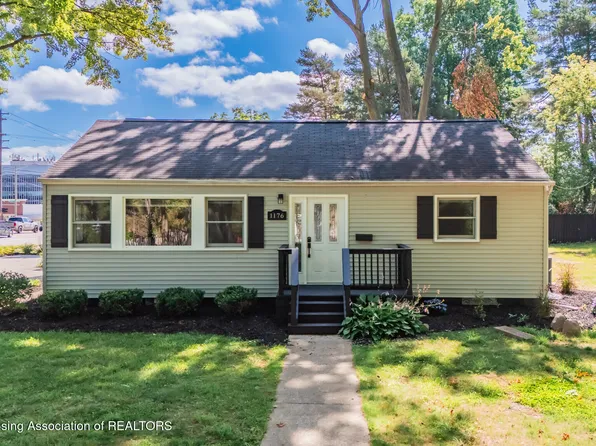 1176 Sabron Dr, East Lansing, MI 48823