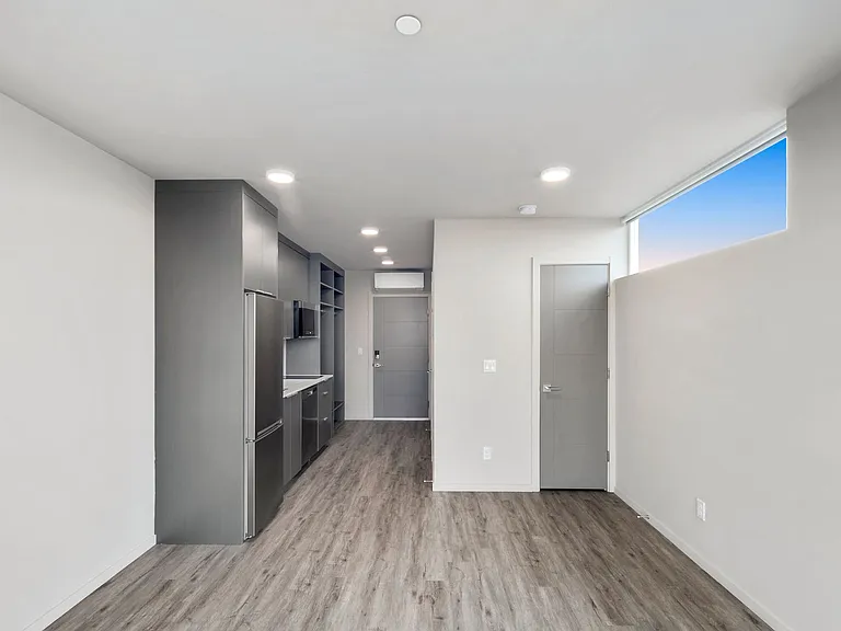 Avala Apartments — Photo 47
