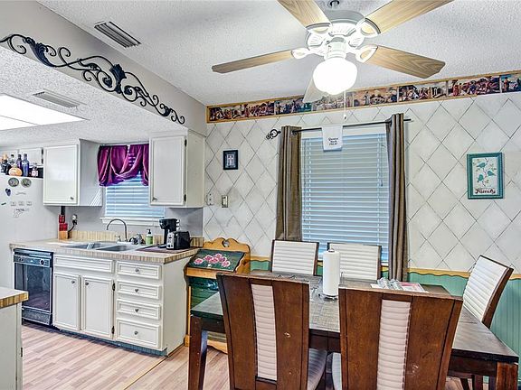 5th image of 1016 Birchwood Dr