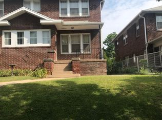 4636 Farnam St, Omaha, NE 68132