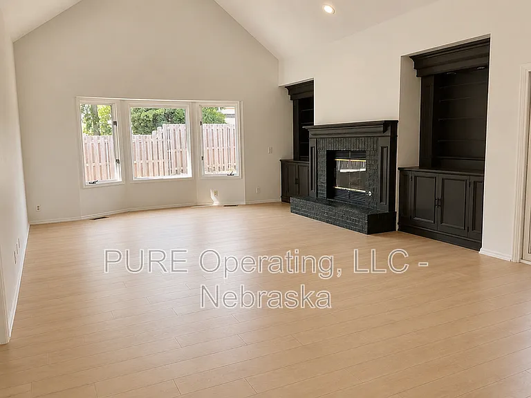 15527 Mason Cir — Photo 44