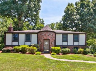 122 Sheffield Ln, Mcmurray, PA