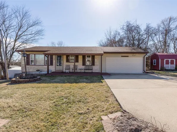 2326 School Dr, Pevely, MO 63070