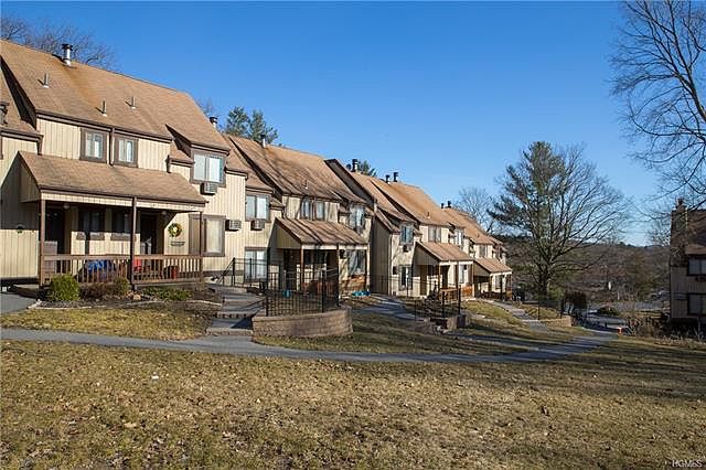 1st image of 9 Heritage Dr Unit E