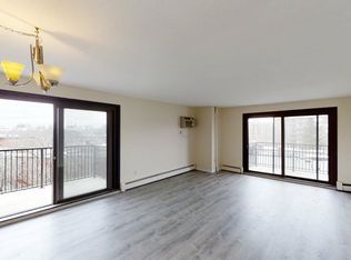 50 Pleasant St #4, Brookline, MA 02446