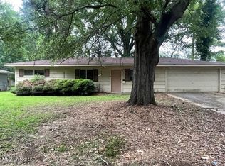 252 Glenside Dr, Jackson, MS 39211