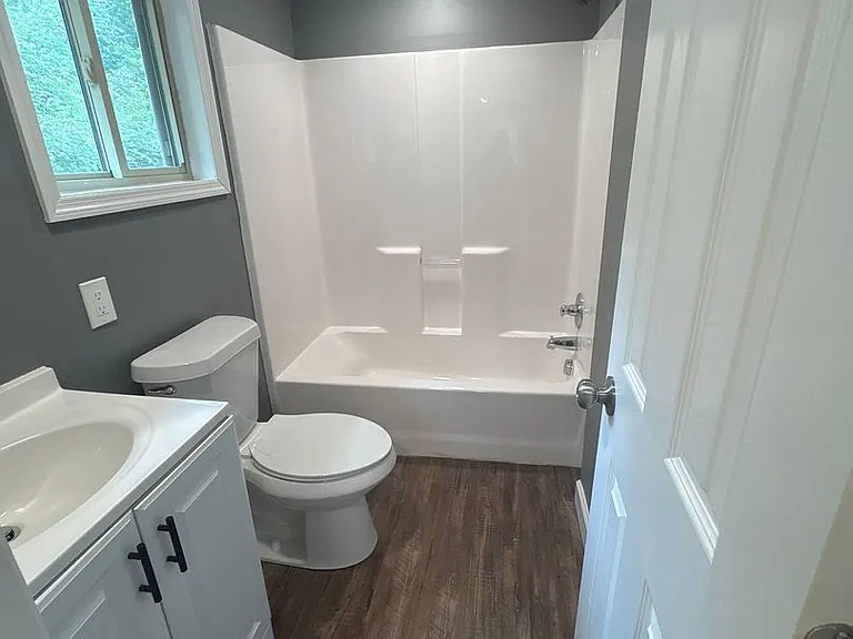 408 3rd Avenue NW — Photo 10