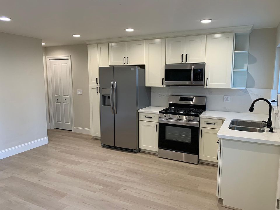 1st image of 179 Brooklyn Ave APT 4