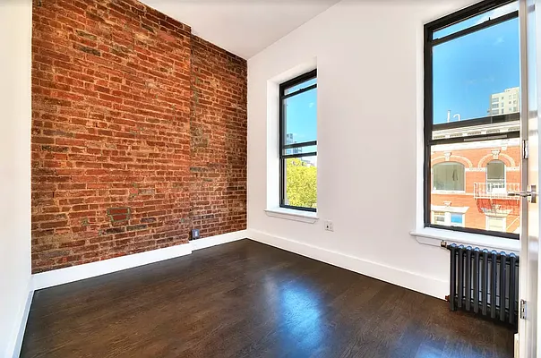 Rented by REAL New York | media 17