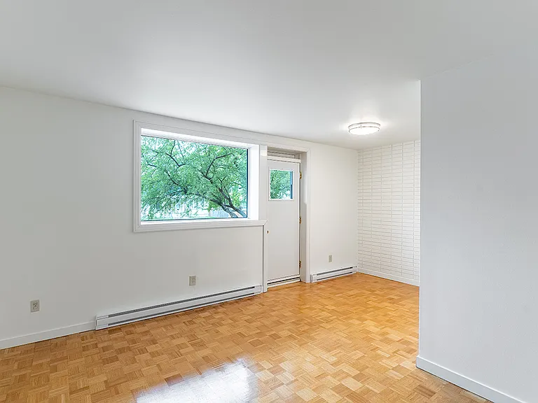 1301 Rothesay St #406 — Photo 10