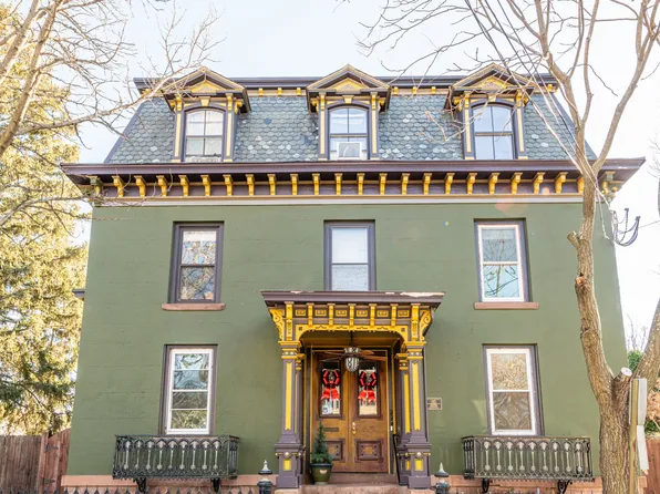 37 E Pearl St #1, New Haven, CT 06513