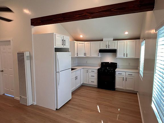 2nd image of 385 W Simpson St