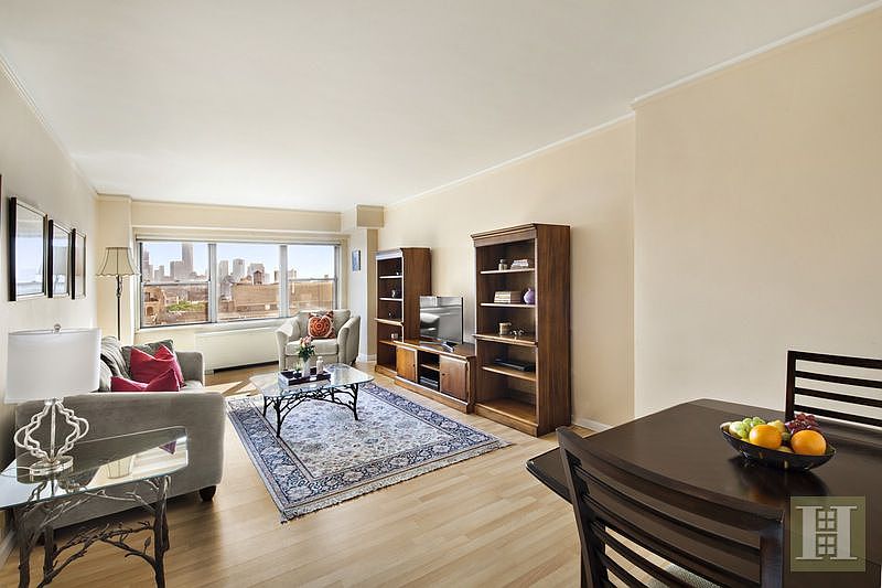 1st image of 10 W 15th St APT 1816