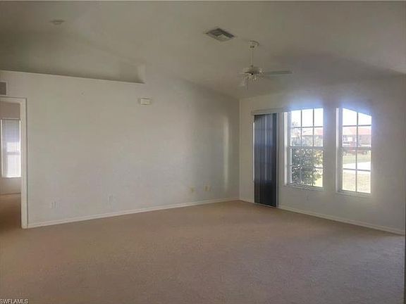 3rd image of 1120 NE 12th Ter
