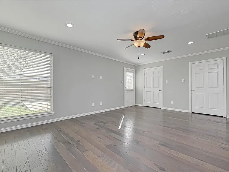 7816 Stoneyway Dr — Photo 8