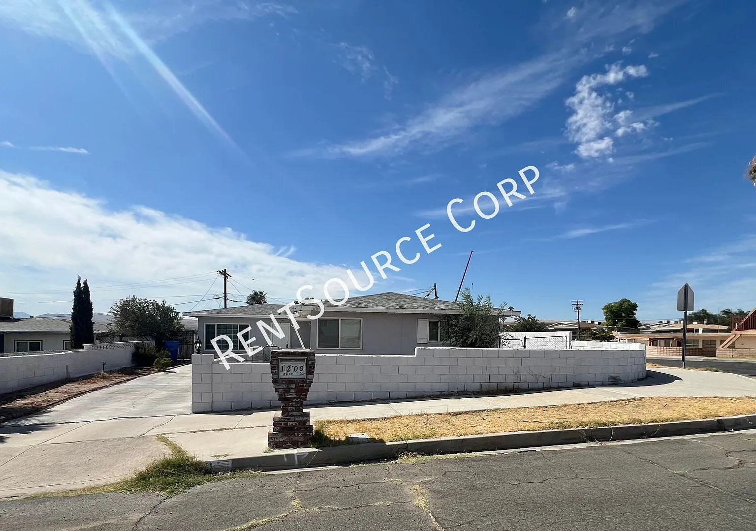 3 Bedroom, 2 Bathroom with a Den and Sunroom, Home for Rent in Barstow, CA — Photo 1