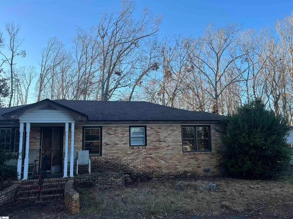 612 Skippers Lodge Rd, Cross Hill, SC 29332