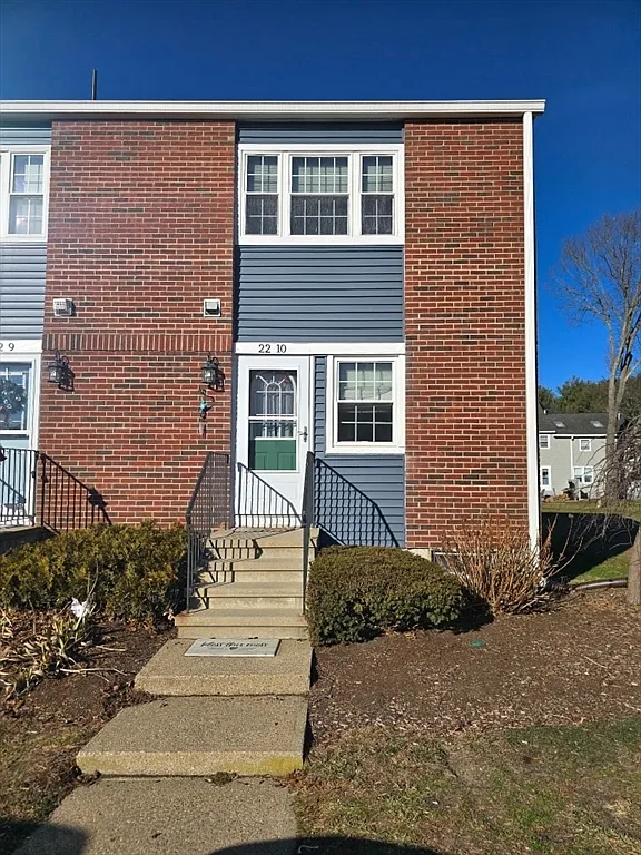2 bed, 1.5 bath, 1536 sqft, $3,200 — Photo 1