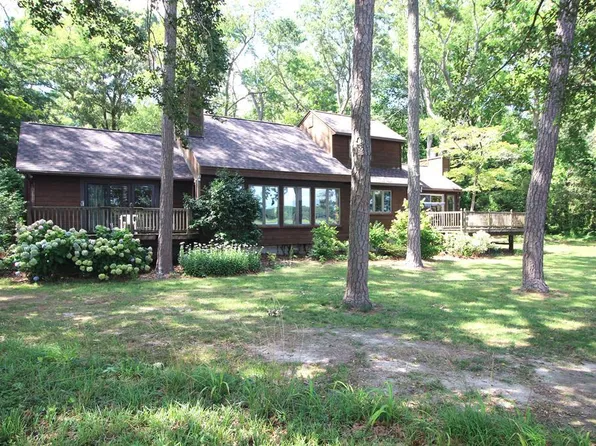 5338 Chesawadox Dr, Exmore, VA 23350