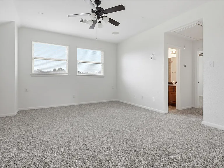 11307 Grand Creek Ln — Photo 22