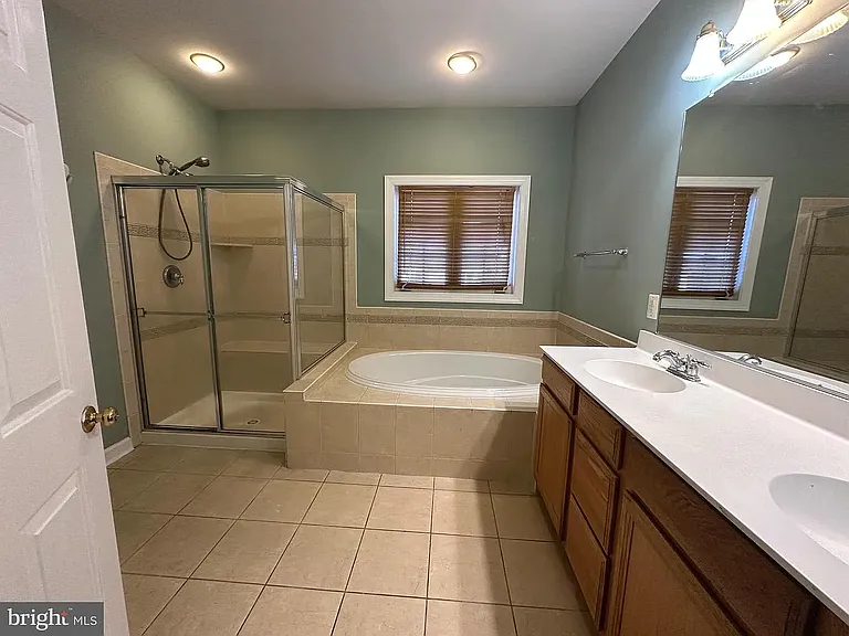 9430 Dunraven St #1 — Photo 8