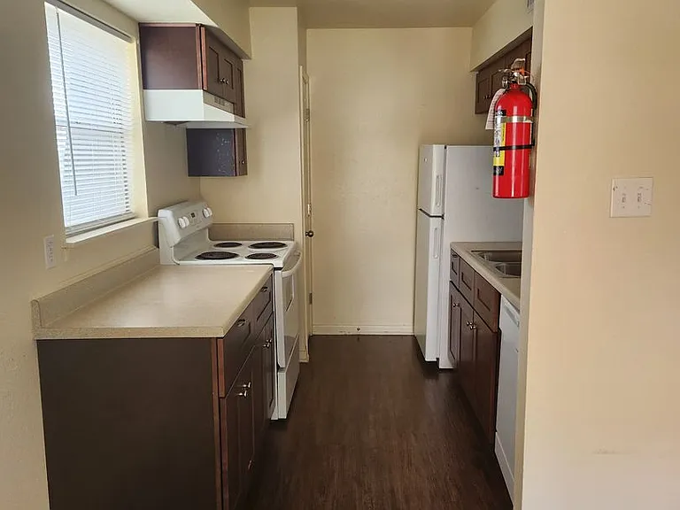 Casa Del Rey Apartments — Photo 21