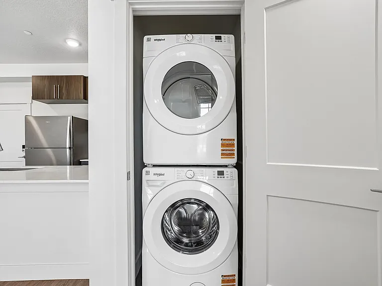 Union Walk Apartments — Photo 6