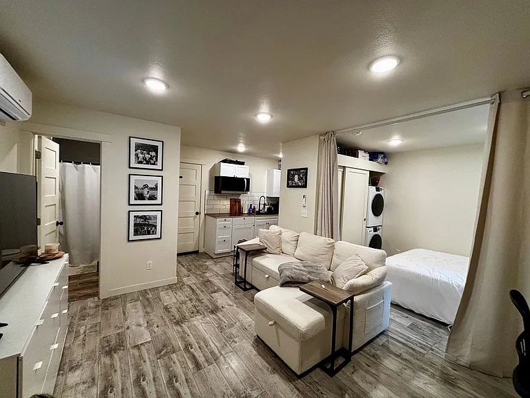 Easy Street Townhomes — Photo 12