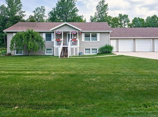 272 Kensington Ln, Benton Harbor, MI 49022