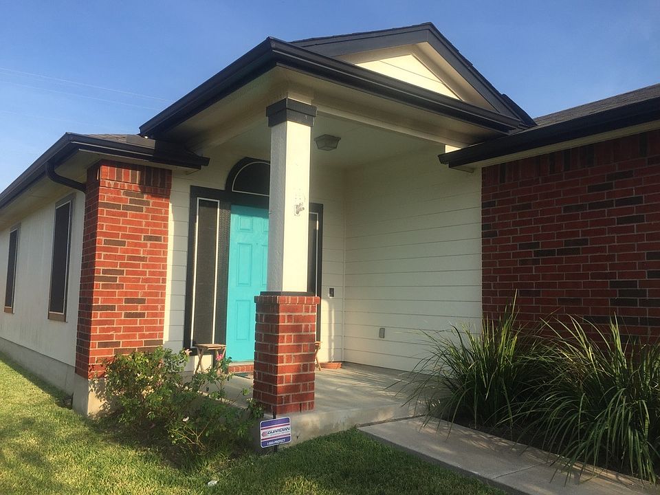 1st image of 330 Wimberley St
