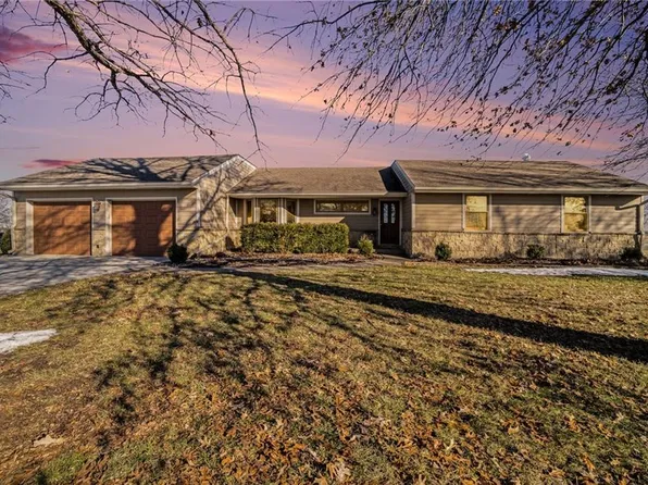14813 Mount Olivet Rd, Smithville, MO 64089