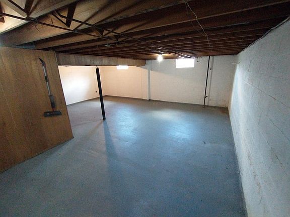 5th image of 241 Euclid Ave