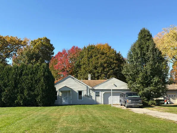273 Fuller Dr NE, Warren, OH 44484