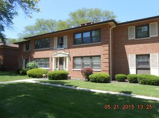 10630 W Cermak Rd APT 2W, Westchester, IL 60154