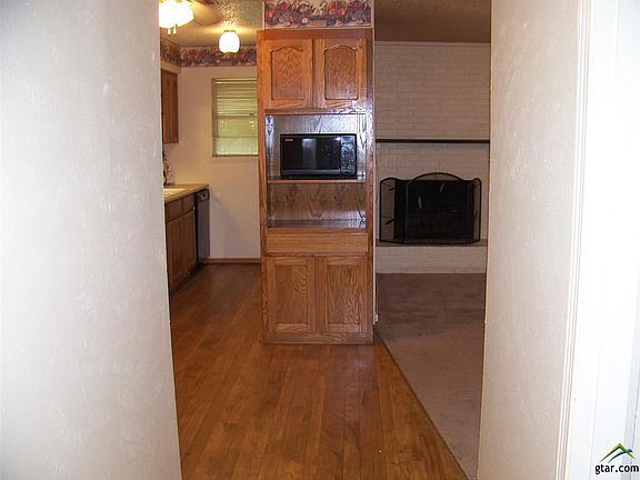 4th image of 1512 Stephens Ave
