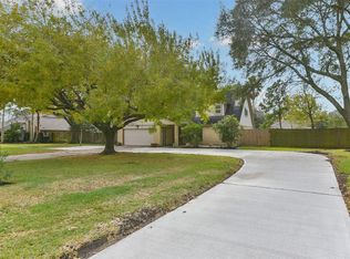 1404 Sunset Dr, Friendswood, TX 77546