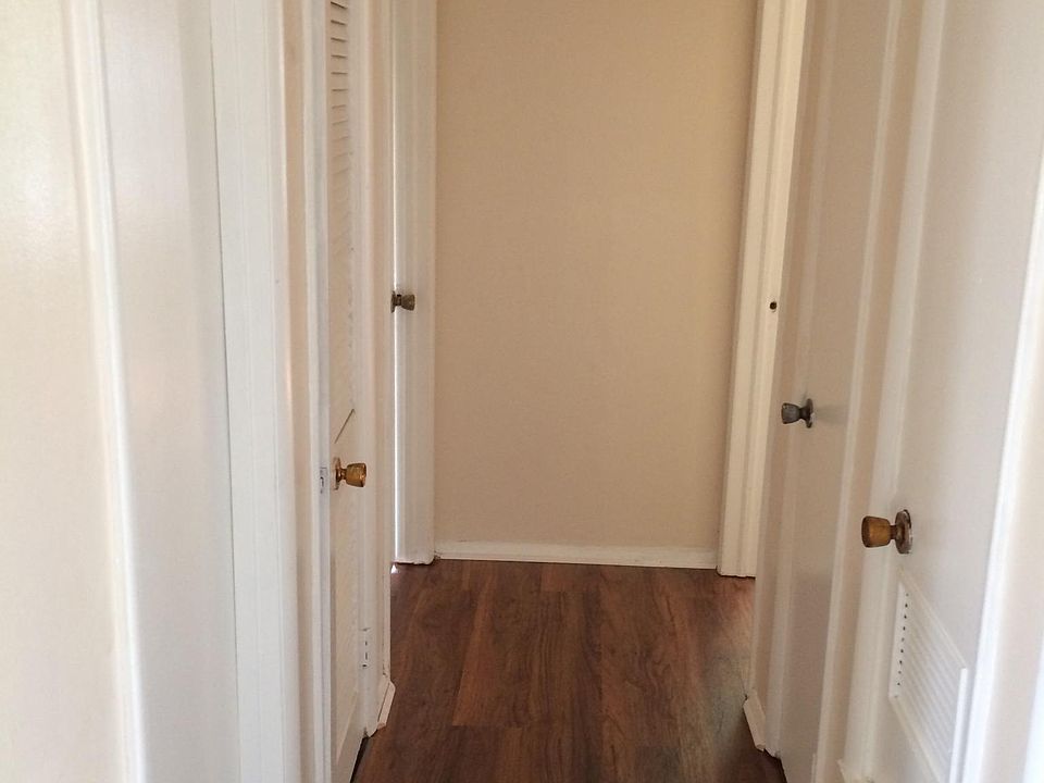 Hallway to Bath and Bedrooms