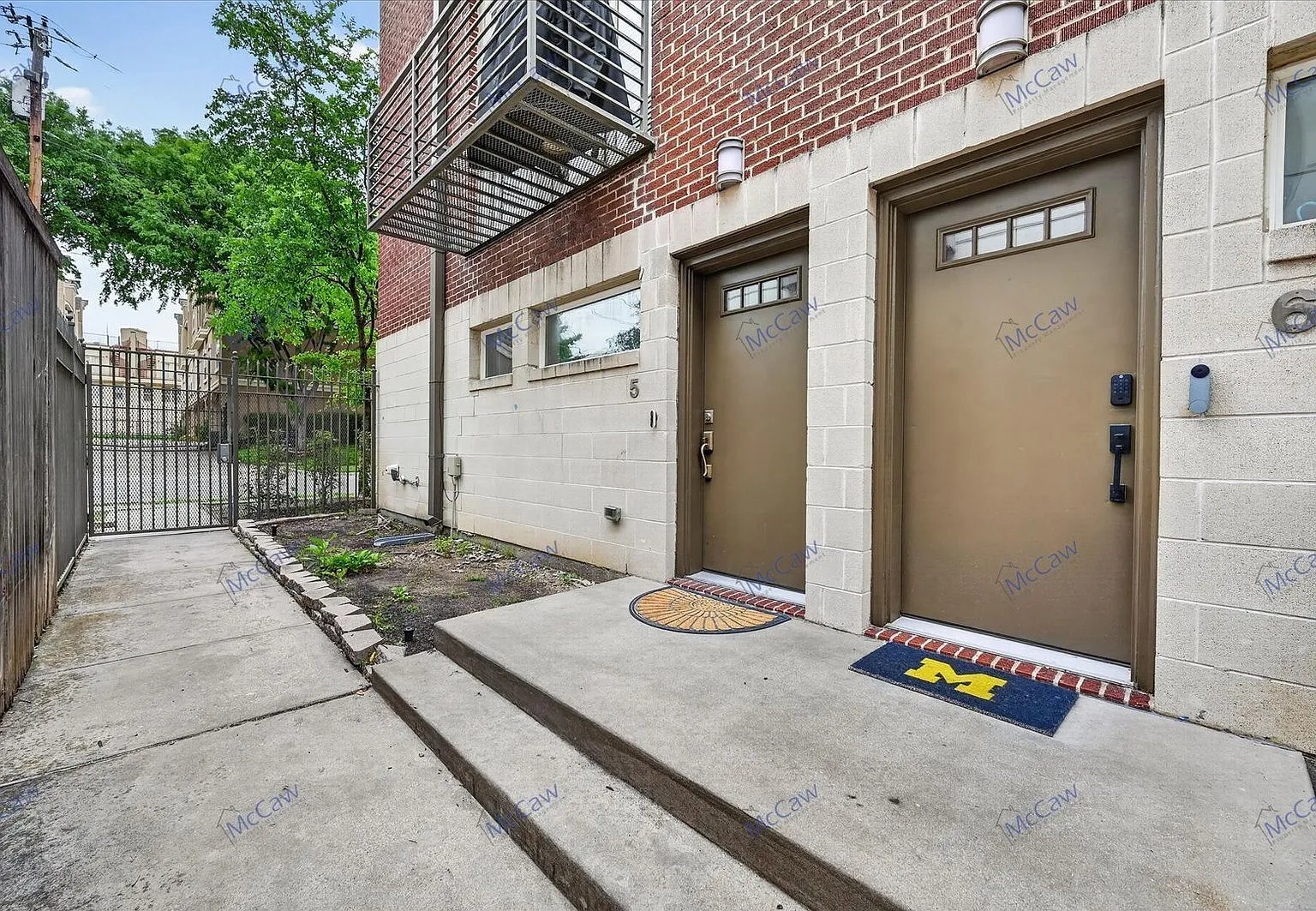 2 bed, 2.5 bath, 1640 sqft, $3,500 — Photo 2