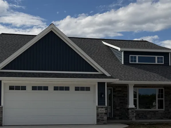 3062 Stone Fence Pl, Green Bay, WI 54311